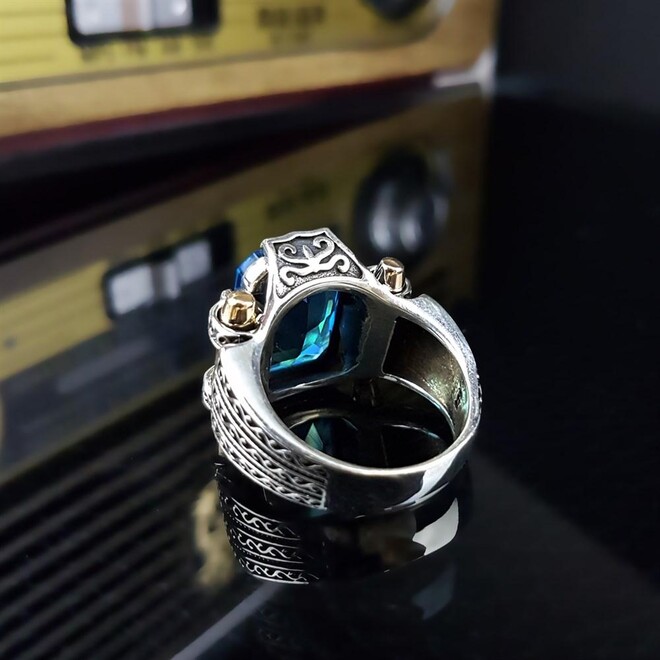 925 Sterling Silver Ring with a Cyan Zircon Stone - 3