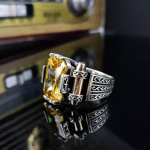 925 Sterling Silver Ring with a Yellow Zircon Stone - 3