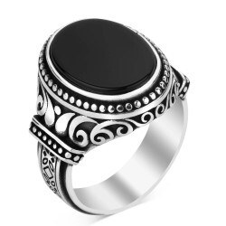 925 sterling silver ring with black onyx stone - 1