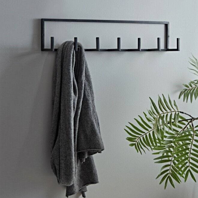 Black Decorative Metal Wall Hanger - 1