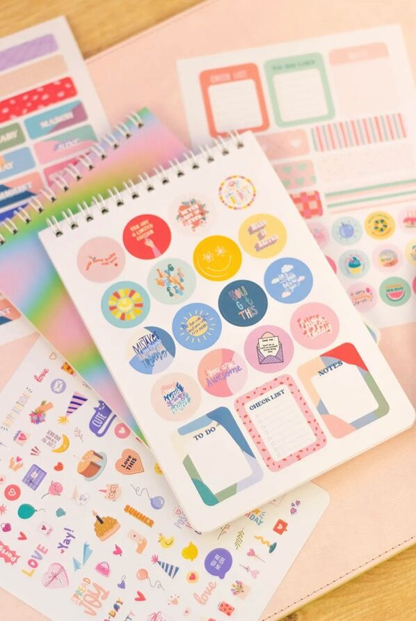 Colorful sticker book - 828 stickers - 2