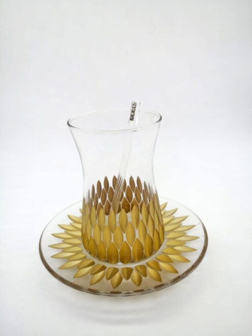 Gilded design Tea Cup Set 18 Pieces - 2