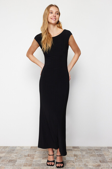 Maxi dress with open back - 1