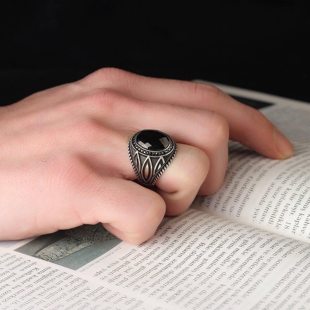 Mens Rings with Zircon Stone Design in Black Color - 2