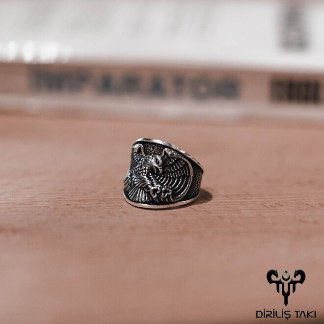 Men's silver ring engraved in the form of a winged eagle - 2