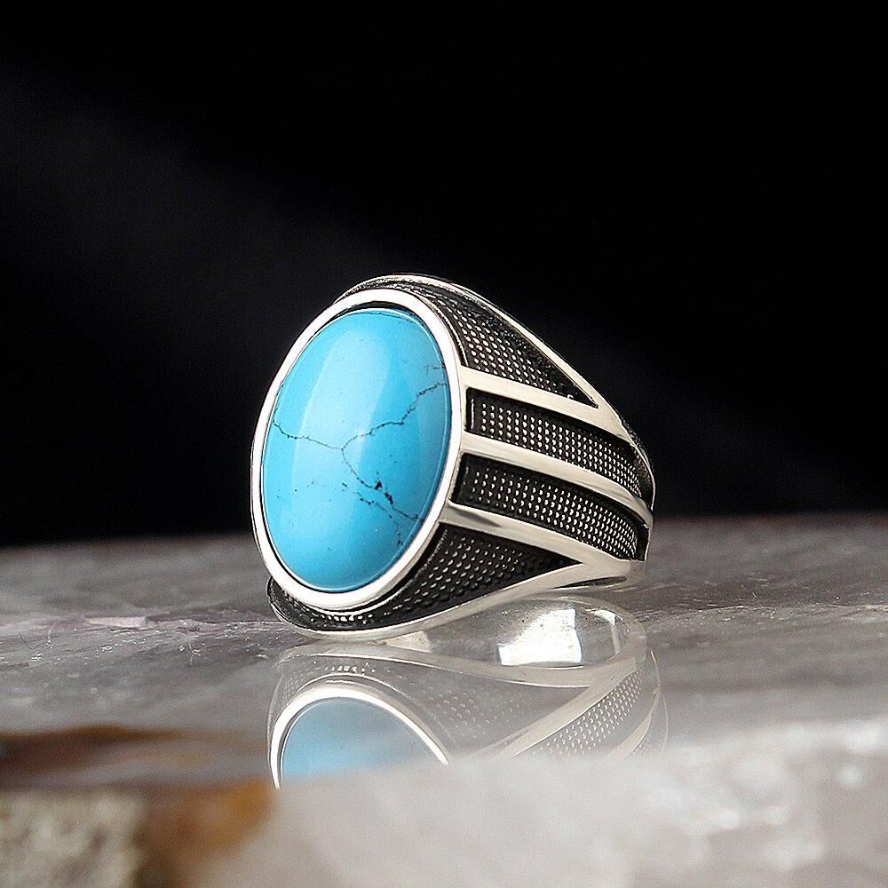Men's silver ring with a shiny turquoise stone - 2