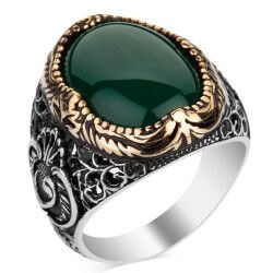 Men's silver ring with green aqeeq stone, engraving the letter V - 1