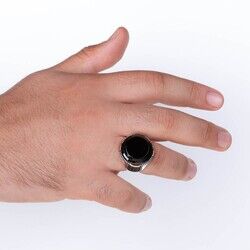 Men's silver ring with onyx stone, with a stylish circular design - 3