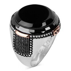 Men's silver ring with onyx stone, with a stylish circular design - 1