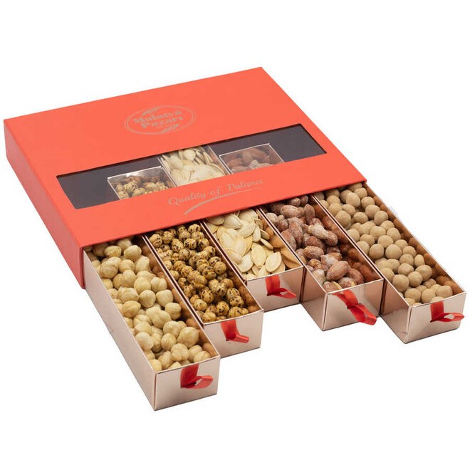 Premium assortment of roasted and salted nuts - 1