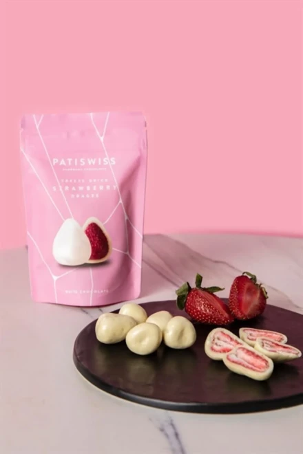 White Chocolate Covered Strawberry (80 Grams) - 1