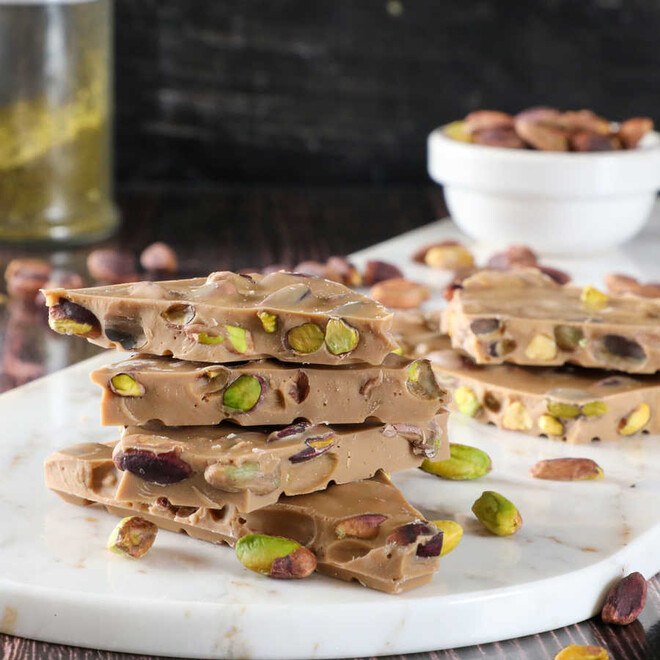Hacı Şerif - White chocolate with caramel and pistachios, 300 grams from Haci Sarif
